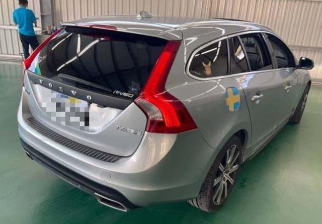 VOLVO富豪 V60  第2張相片