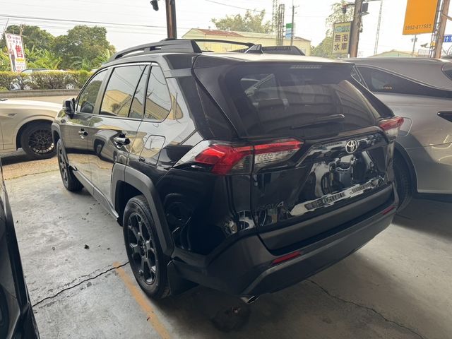TOYOTA豐田 RAV4  第7張相片