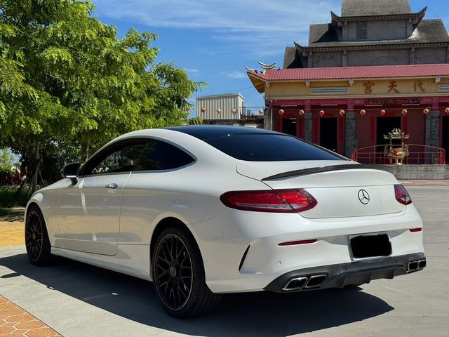 M-BENZ賓士 C300 COUPE  第4張相片