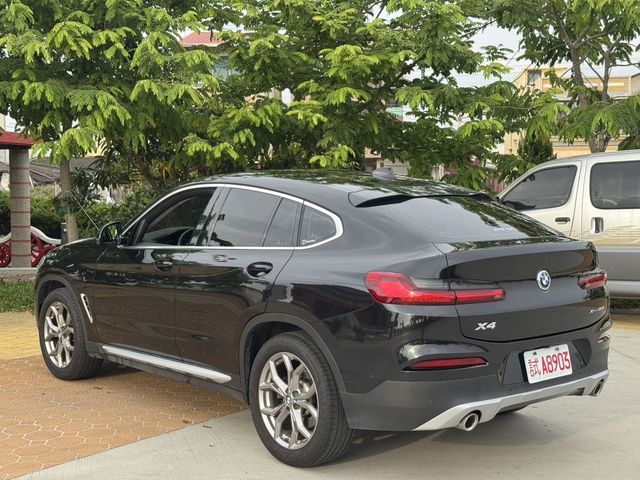 BMW寶馬 X4 XDRIVE20I  第4張相片