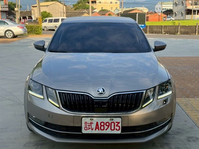 SKODA司科達 OCTAVIA  第3張相片