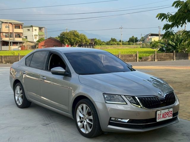 SKODA司科達 OCTAVIA  第5張相片