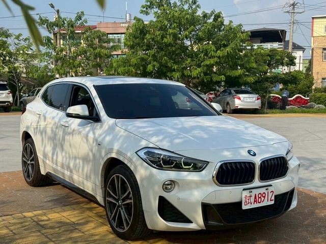 BMW寶馬 X2  第6張相片