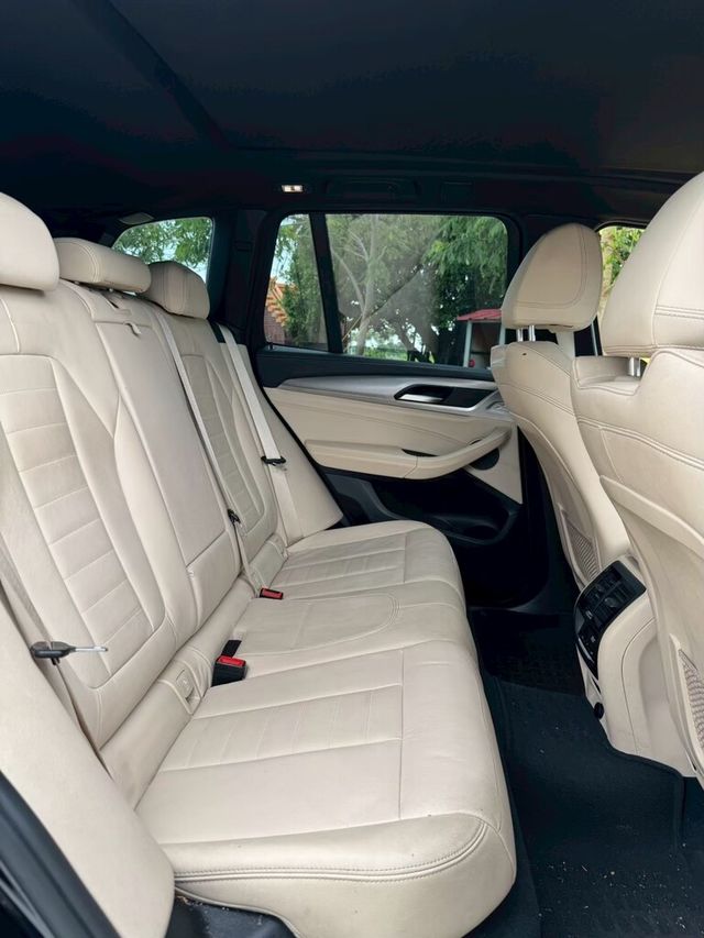 BMW寶馬 X3  第20張相片