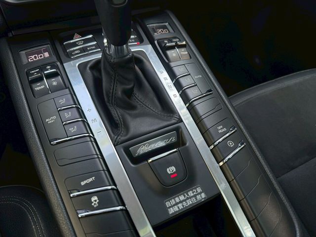 PORSCHE保時捷 MACAN S  第17張相片