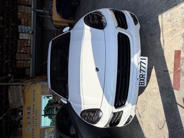 PORSCHE保時捷 CAYENNE  第3張相片