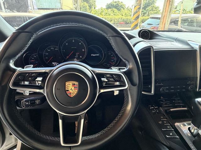 PORSCHE保時捷 CAYENNE  第8張相片