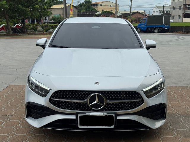 M-BENZ賓士 A180  第3張相片