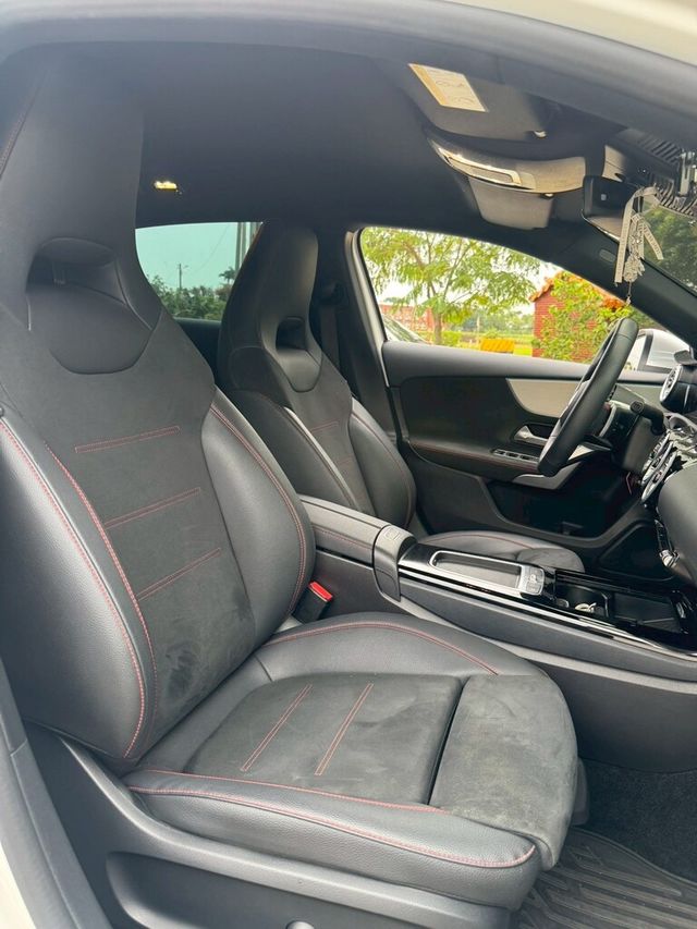 M-BENZ賓士 A180  第10張相片