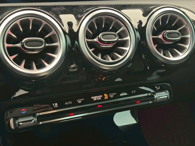 M-BENZ賓士 A180  第13張相片