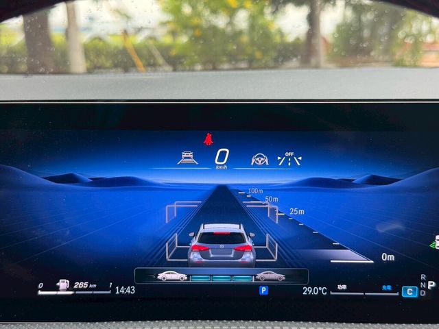 M-BENZ賓士 A180  第17張相片