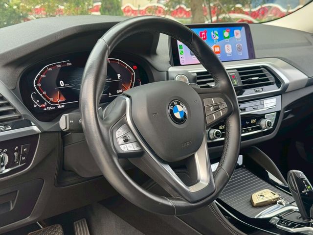 BMW寶馬 X4 XDRIVE20I  第11張相片
