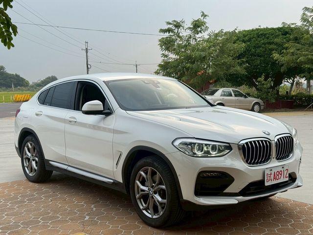 BMW寶馬 X4 XDRIVE20I  第19張相片