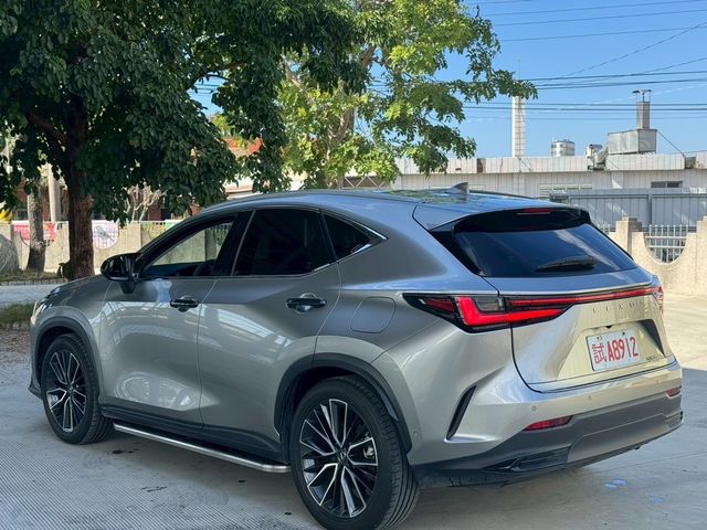 LEXUS凌志 NX350H  第6張相片