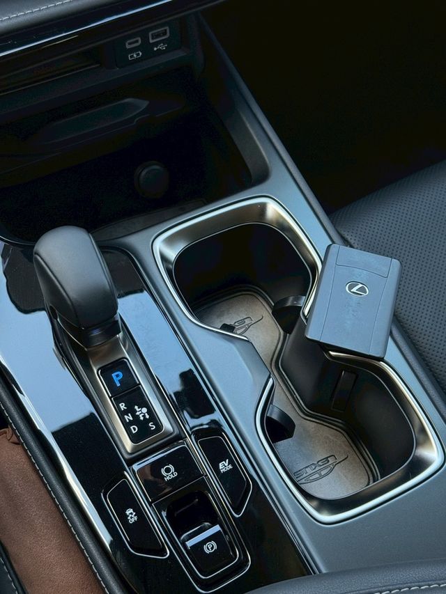 LEXUS凌志 NX350H  第16張相片