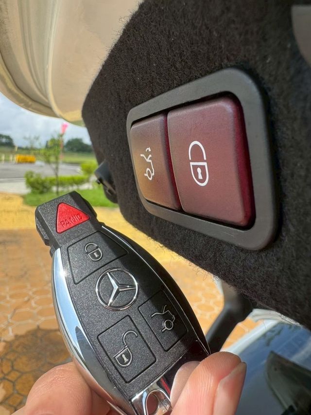 M-BENZ賓士 C43 AMG  第15張相片