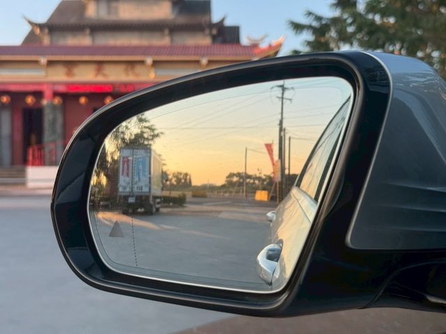 M-BENZ賓士 E250  第18張相片