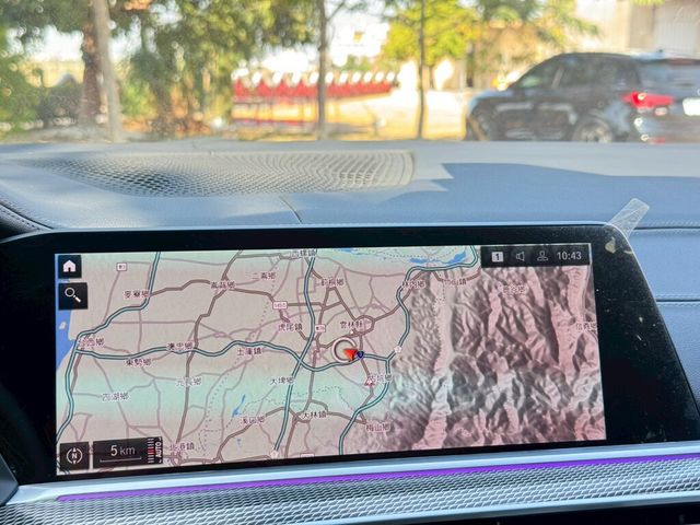 BMW寶馬 X6 XDRIVE40I  第9張相片