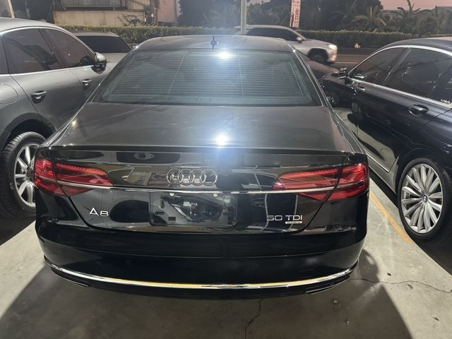 AUDI奧迪 A8  第4張相片