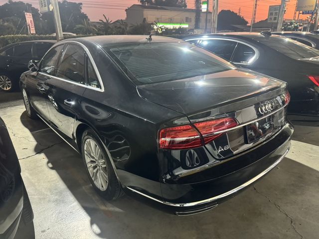 AUDI奧迪 A8  第5張相片