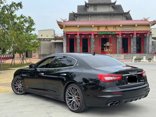 MASERATI瑪莎拉蒂 QUATTROPORTE  第2張相片