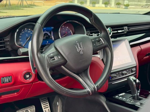 MASERATI瑪莎拉蒂 QUATTROPORTE  第5張相片