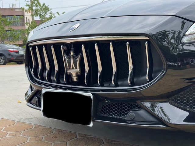 MASERATI瑪莎拉蒂 QUATTROPORTE  第6張相片