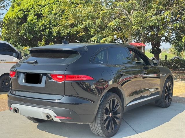 JAGUAR捷豹 F-PACE  第2張相片