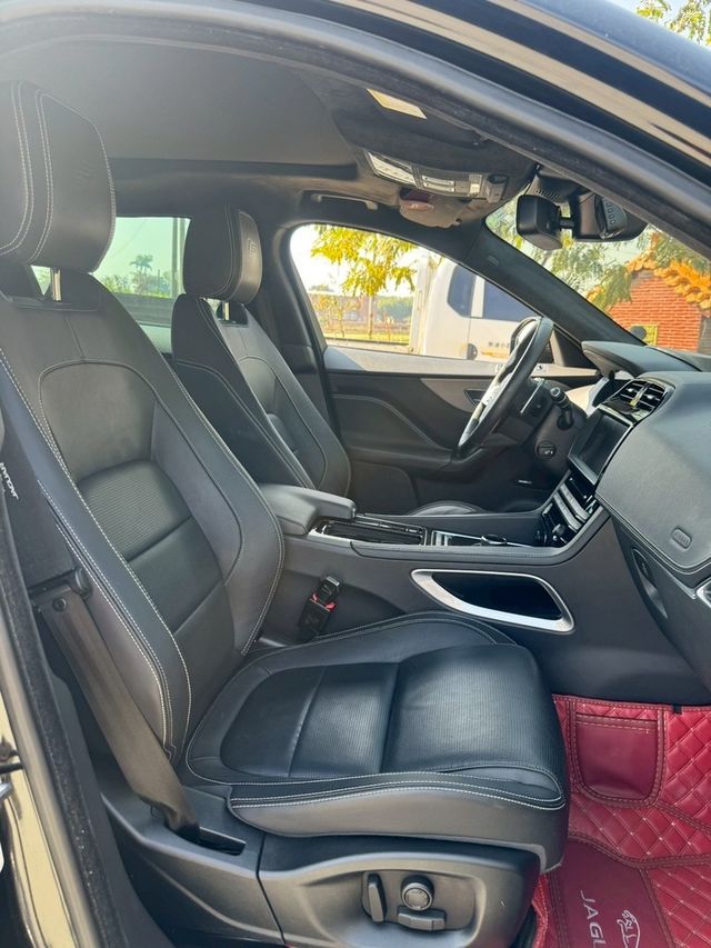 JAGUAR捷豹 F-PACE  第10張相片