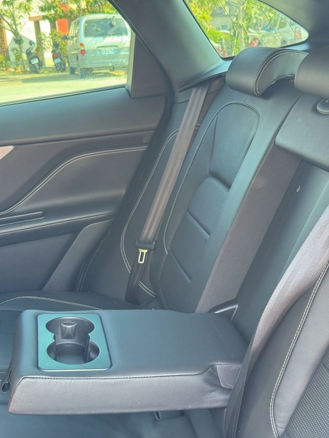 JAGUAR捷豹 F-PACE  第11張相片
