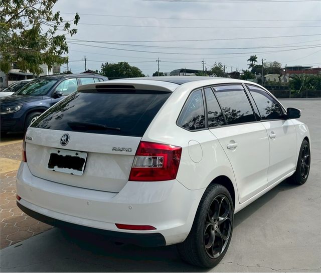 SKODA司科達 RAPID  第2張相片