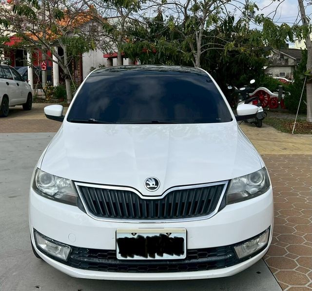 SKODA司科達 RAPID  第3張相片