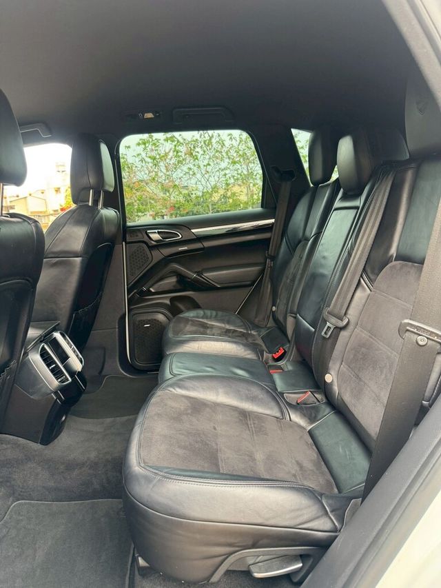 PORSCHE保時捷 CAYENNE  第8張相片