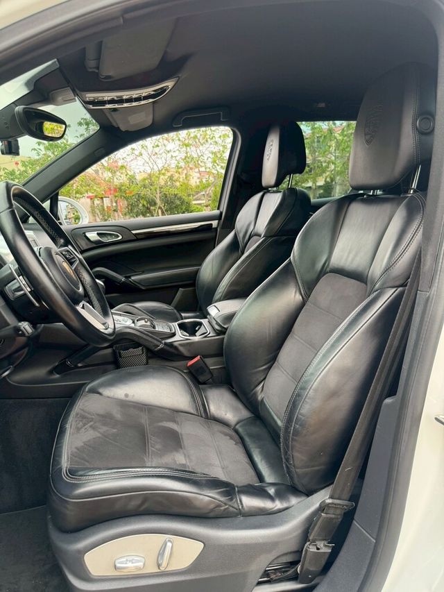PORSCHE保時捷 CAYENNE  第12張相片