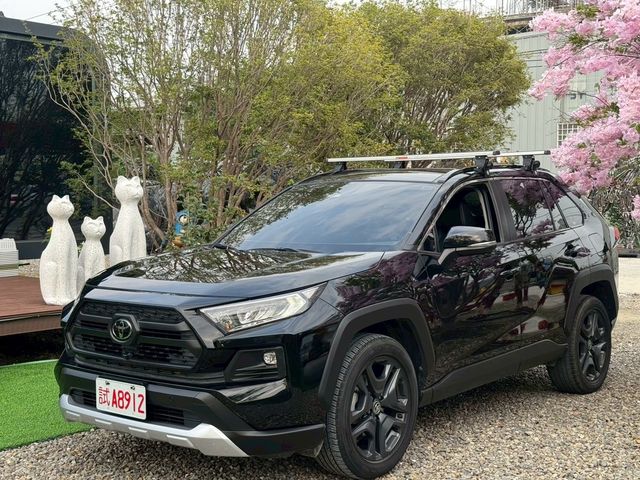 TOYOTA豐田 RAV4  第1張相片