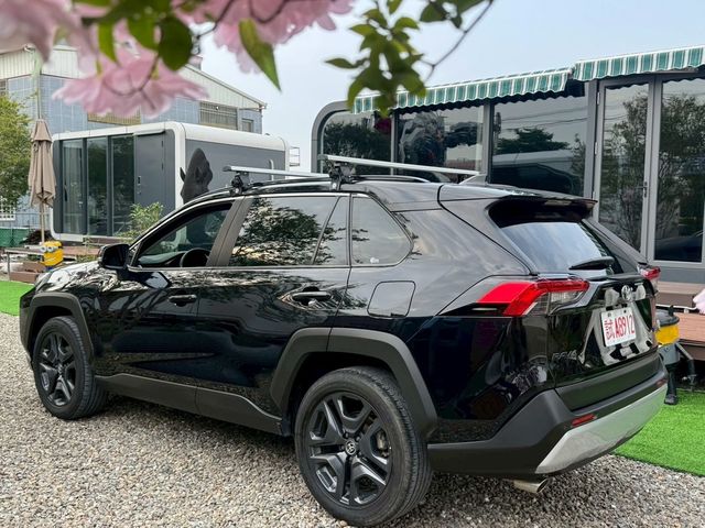 TOYOTA豐田 RAV4  第6張相片