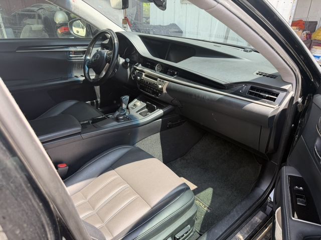 LEXUS凌志 ES200  第11張相片