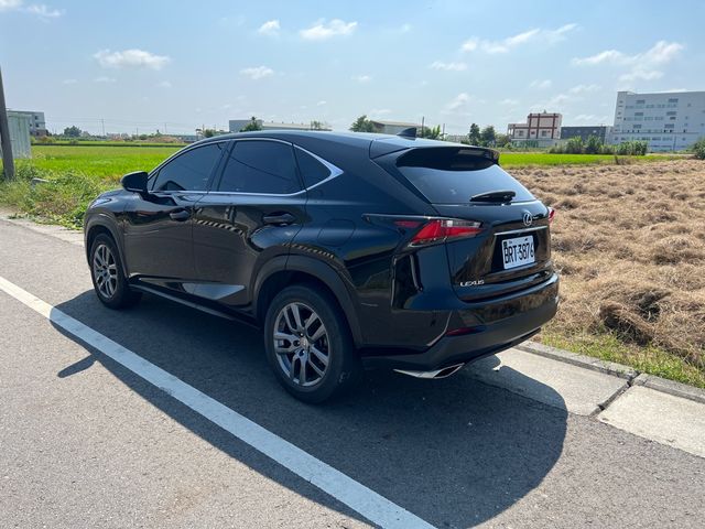 LEXUS凌志 NX200T  第12張相片