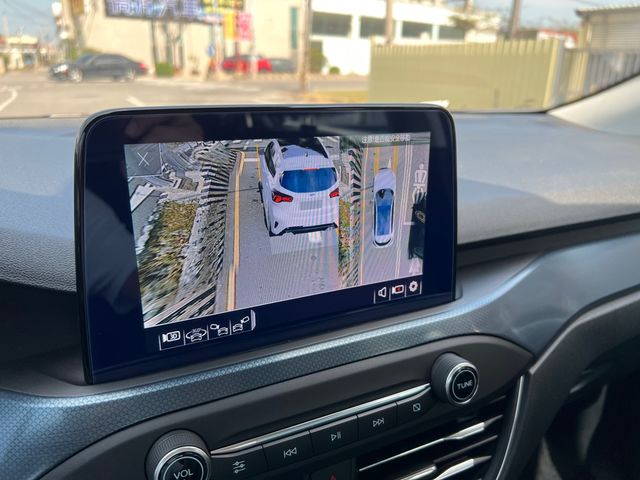 FORD福特 FOCUS ACTIVE  第5張相片