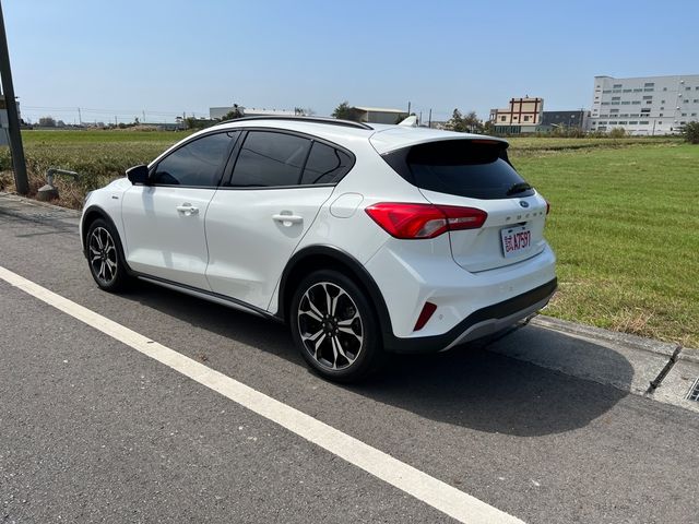 FORD福特 FOCUS ACTIVE  第11張相片
