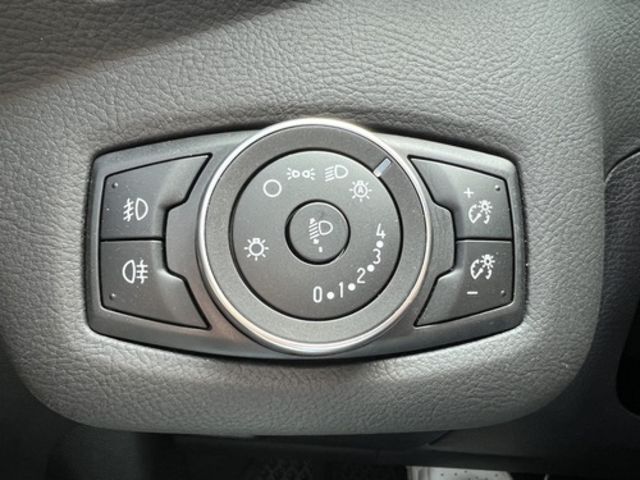 FORD福特 KUGA  第8張相片