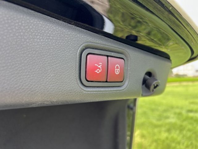 M-BENZ賓士 E300  第6張相片