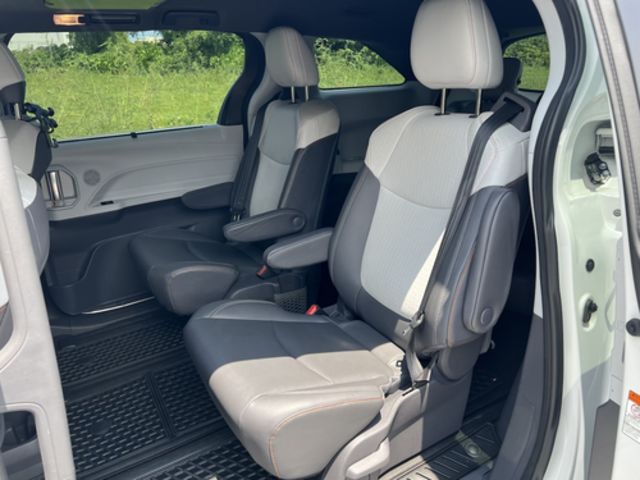 TOYOTA豐田 SIENNA  第7張相片