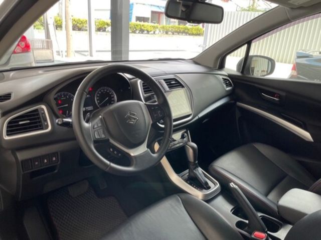 SUZUKI鈴木 SX4  第2張相片
