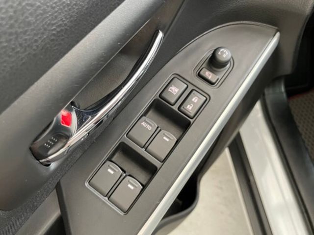 SUZUKI鈴木 SX4  第4張相片