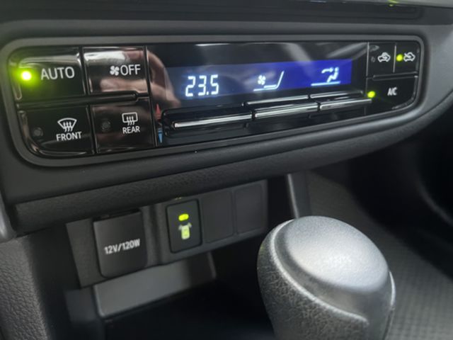 TOYOTA豐田 ALTIS  第4張相片