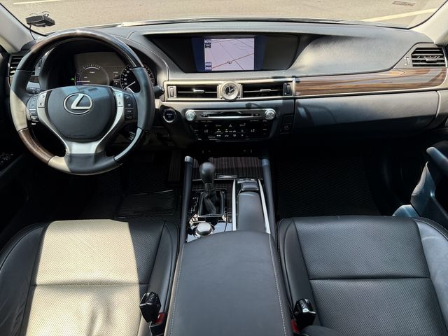LEXUS凌志 GS300H  第2張相片