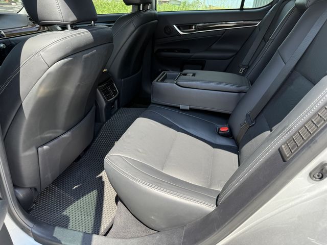 LEXUS凌志 GS300H  第3張相片