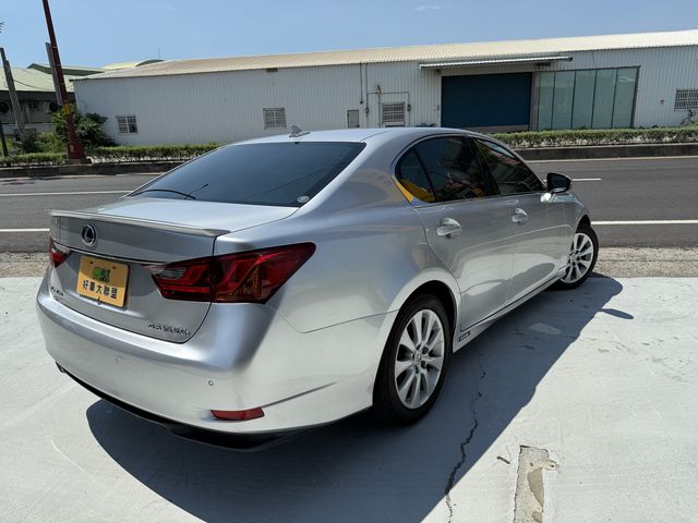 LEXUS凌志 GS300H  第13張相片