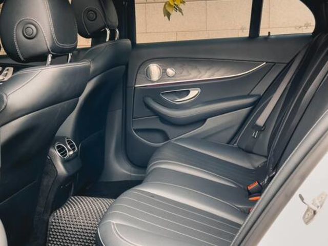 M-BENZ賓士 E300  第5張相片